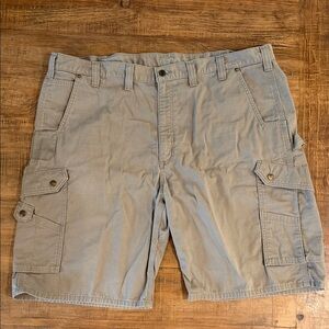 Men’s Carhartt Relaxed Fit Cargo Shorts Size 46 Khaki or Tan color. Look New